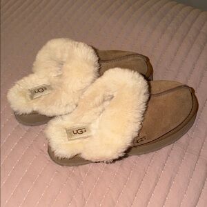 UGG Chestnut Platform Disquette Slippers Size 8